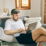 Gesundheit im Homeoffice: Tipps für einen ergonomischen Arbeitsplatz