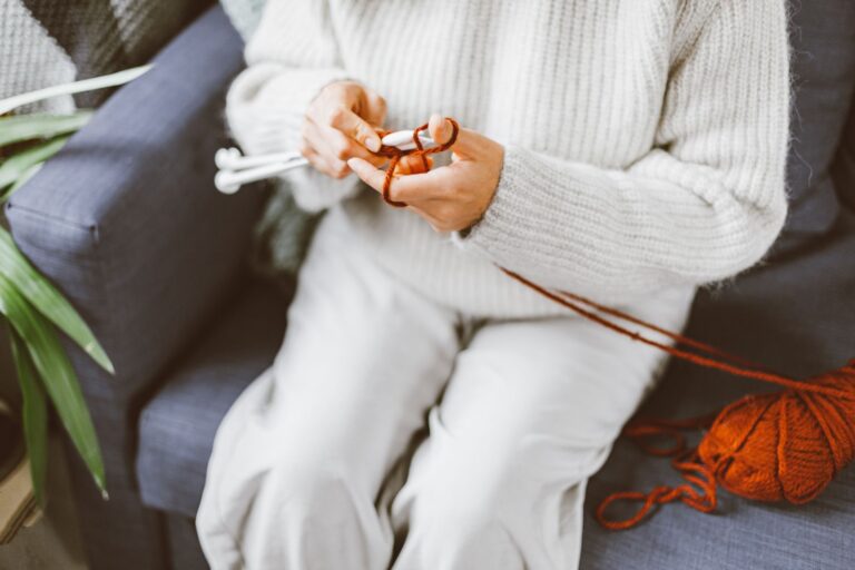 Socken stricken: Anleitung für Einsteiger 2026